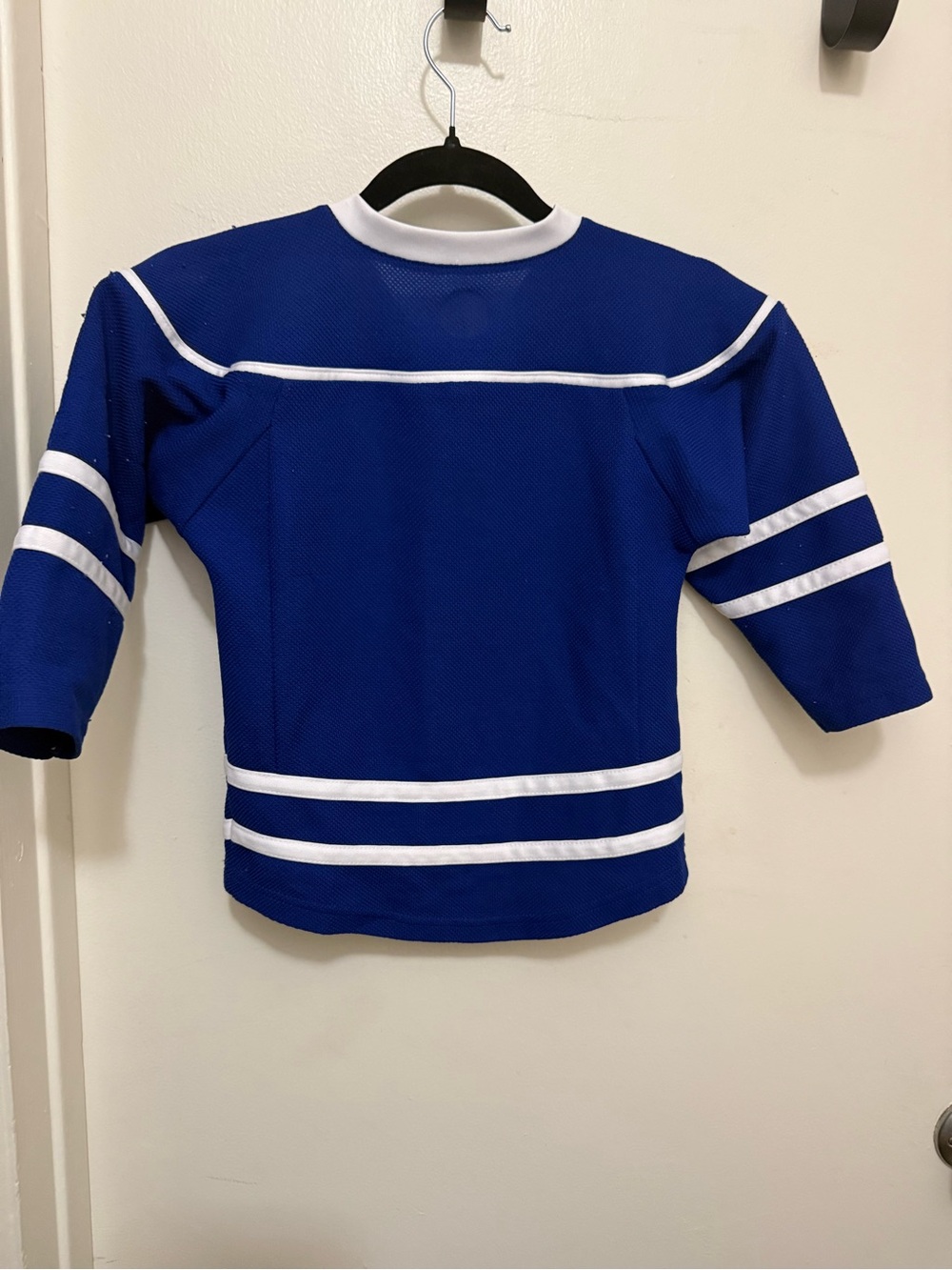 Tampa Bay Lightning NHL Kids Royal Blue Hockey Jersey with White Trim - Picture 3 of 3